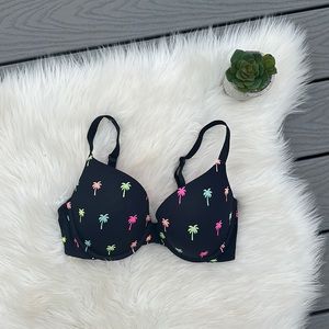 Victoria’s Secret PINK wear everywhere push up palm tree printed bra